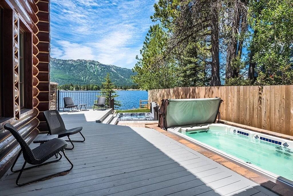 Photo of Outdoor in Donnelly
