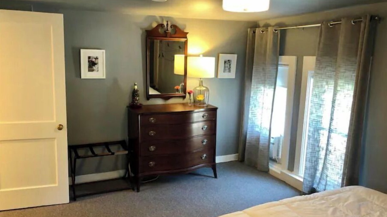 Photo of Bedroom in Middlebury - Warren