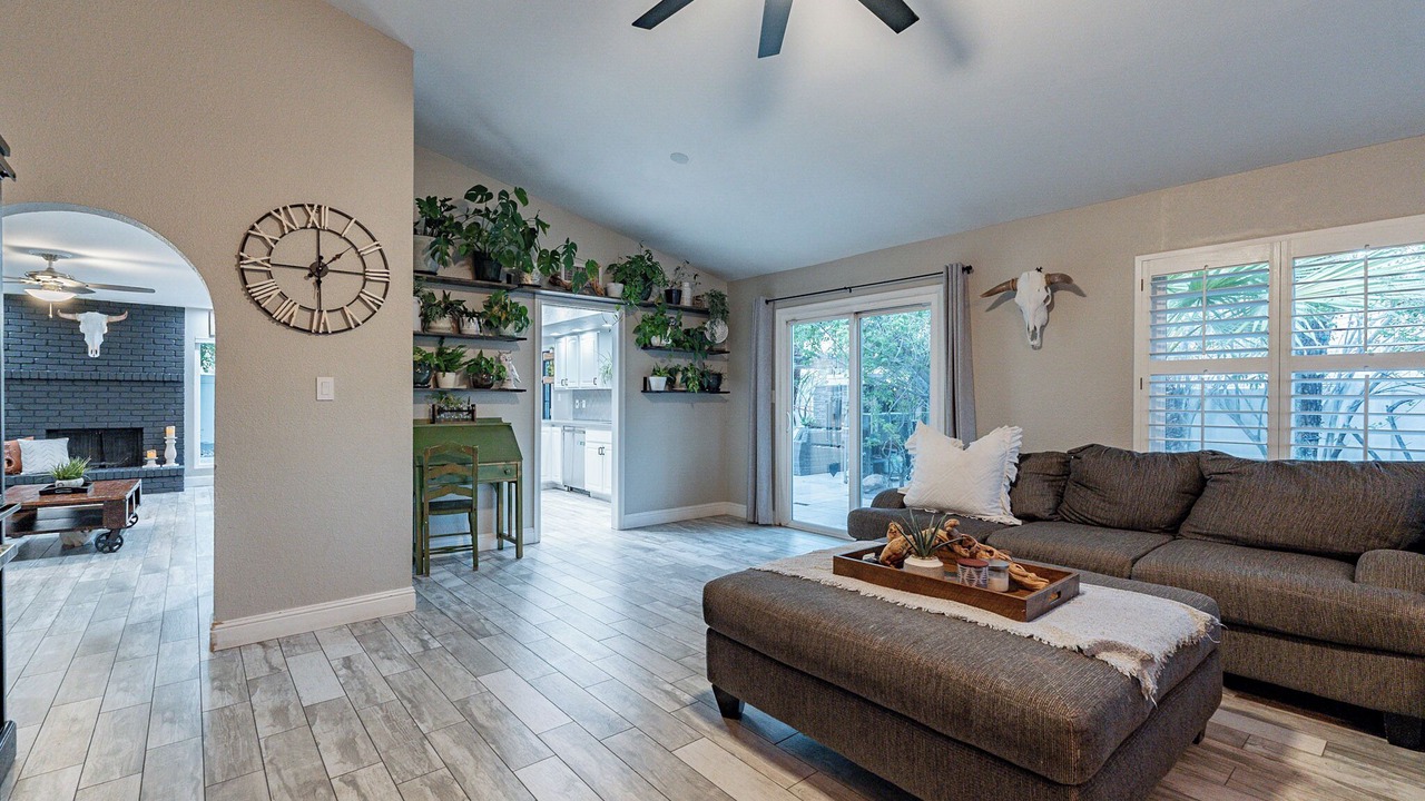 Photo of Livingroom in Dobson Ranch