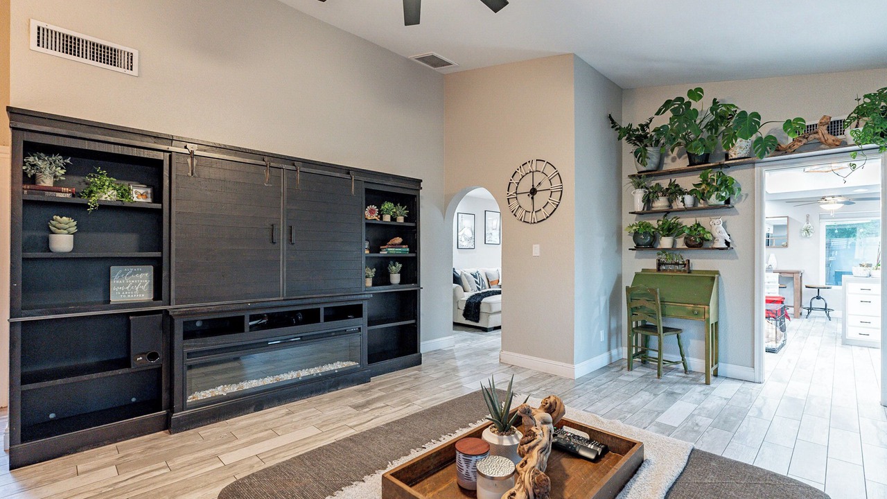 Photo of Livingroom in Dobson Ranch