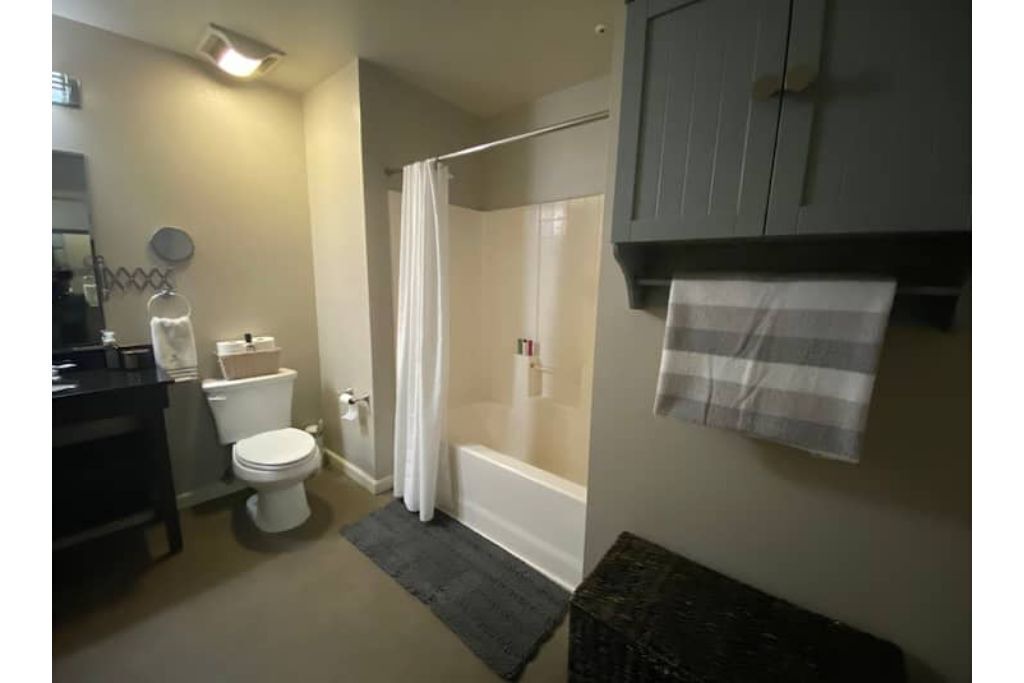 Photo of Bathroom in Palms