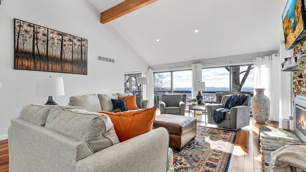 Photo of Livingroom in Harrisburg