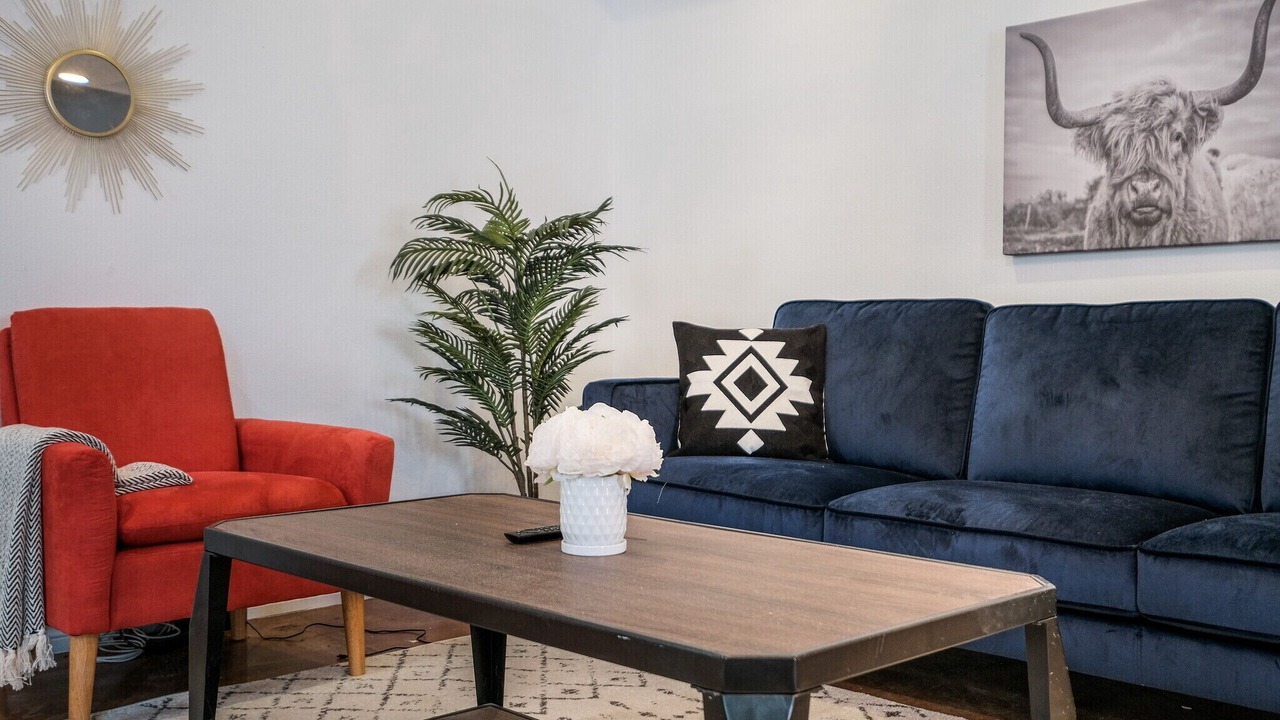Photo of Livingroom in Medical Center District