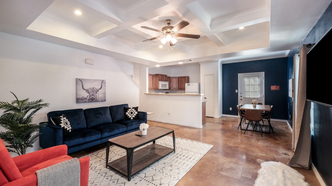 Photo of Livingroom in Medical Center District