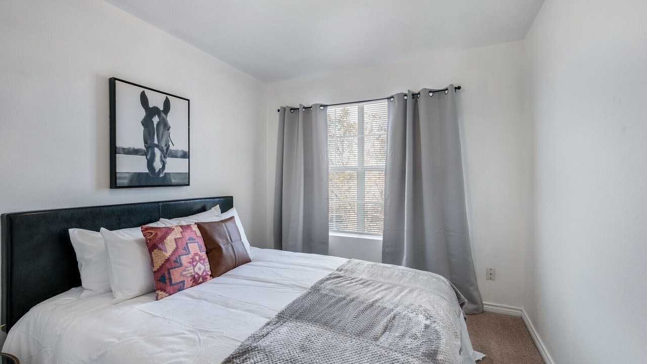 Photo of Bedroom in Medical Center District