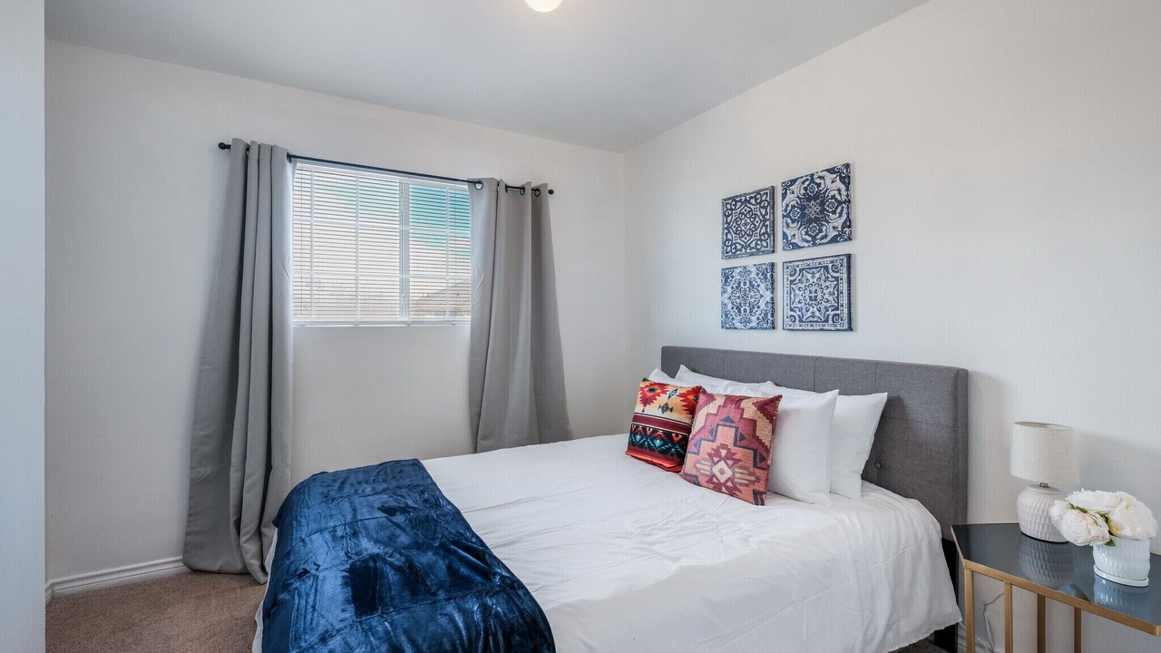 Photo of Bedroom in Medical Center District