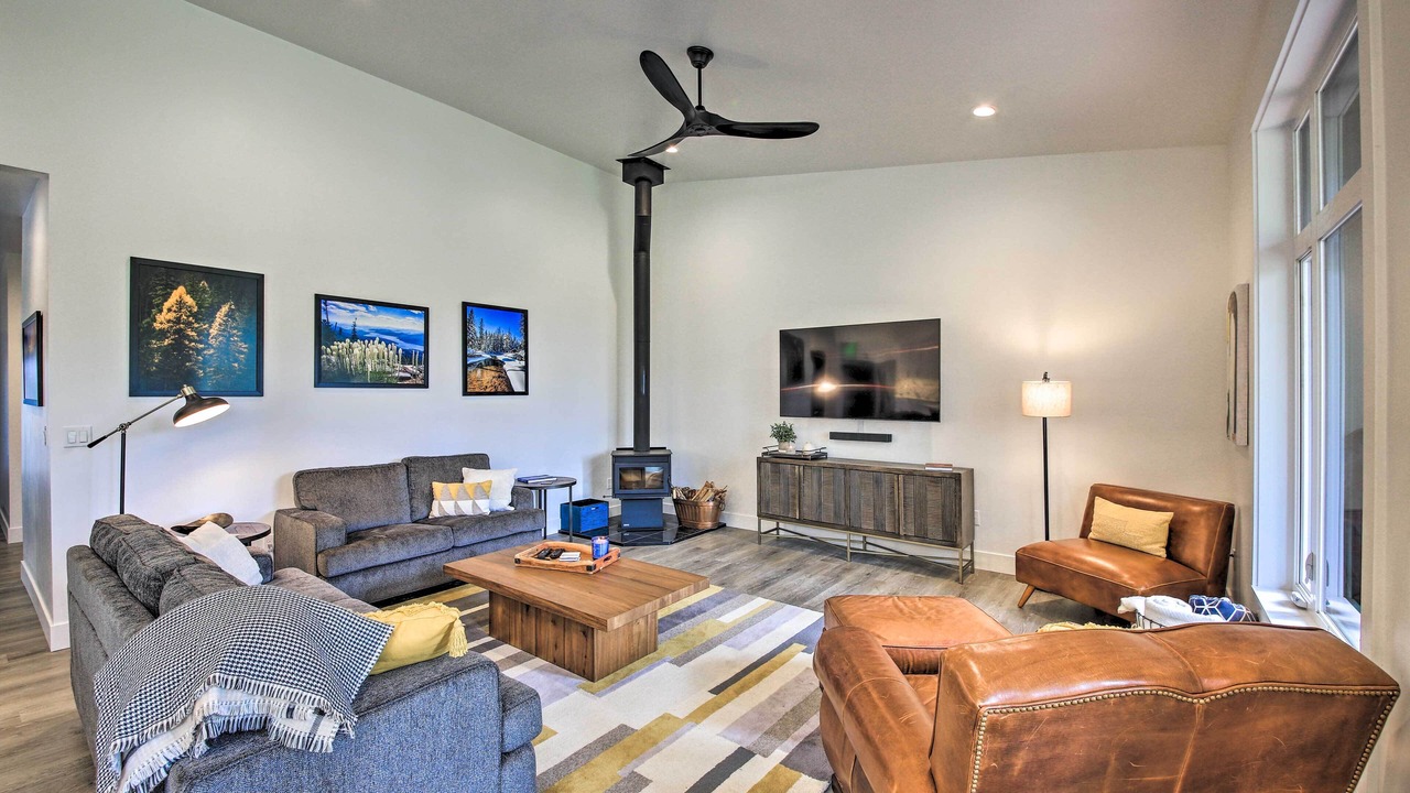 Photo of Livingroom in Priest River