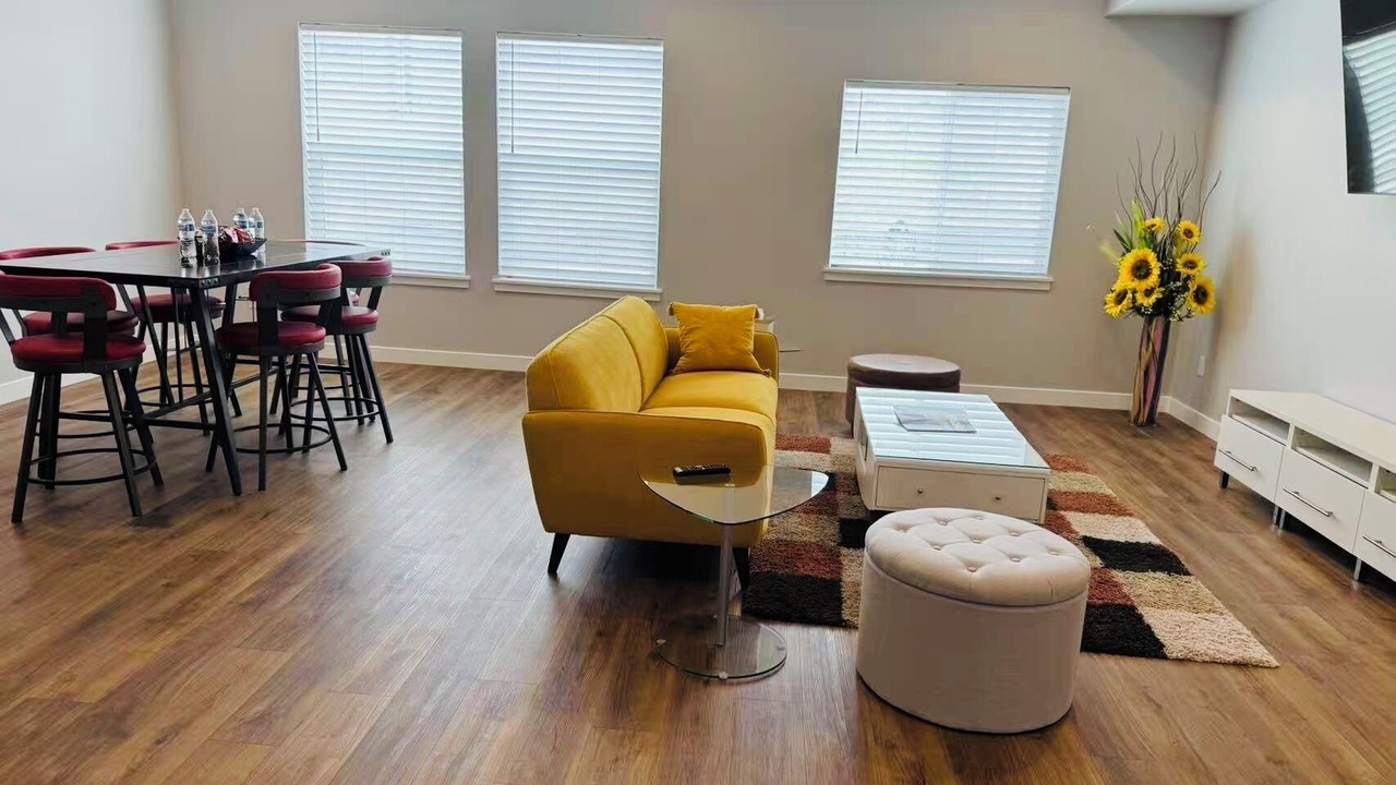 Photo of Livingroom in Draper