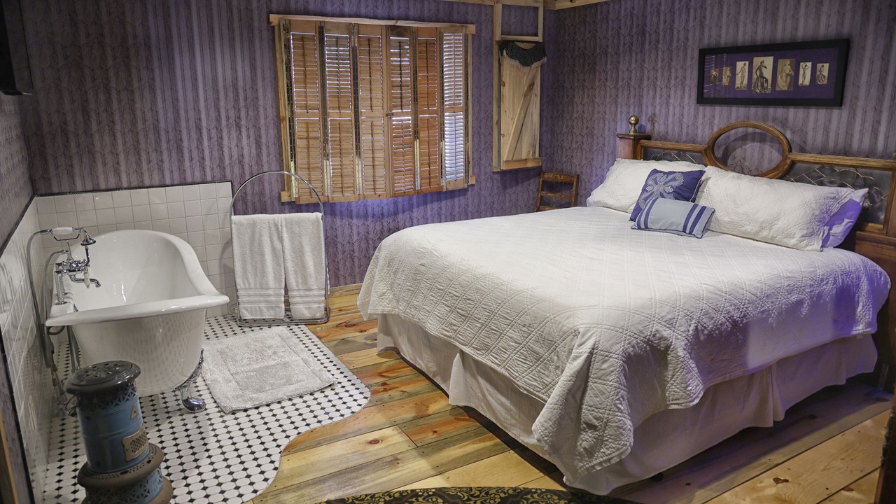 Photo of Bedroom in Deadwood