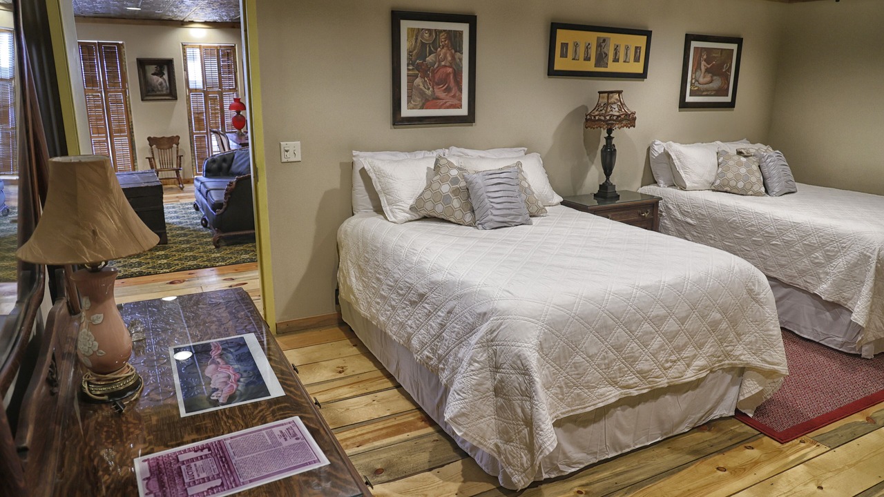Photo of Bedroom in Deadwood