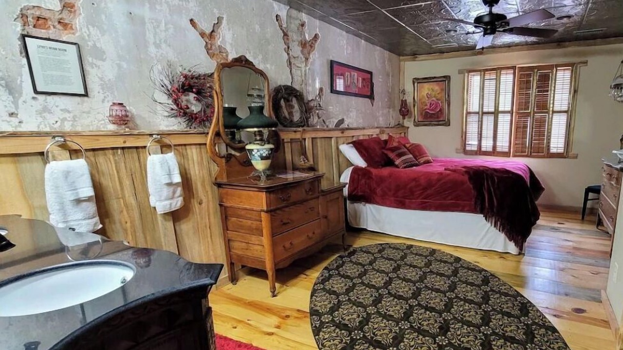 Photo of Bedroom in Deadwood