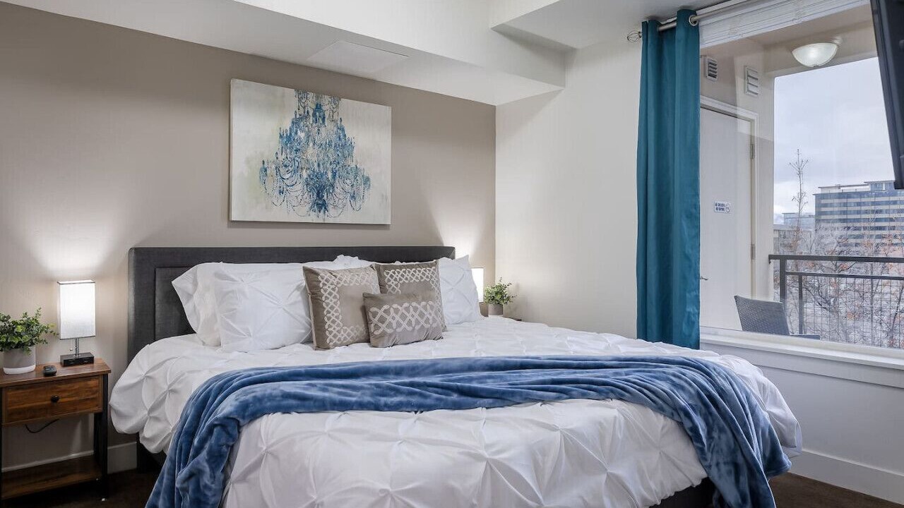 Photo of Bedroom in Central City