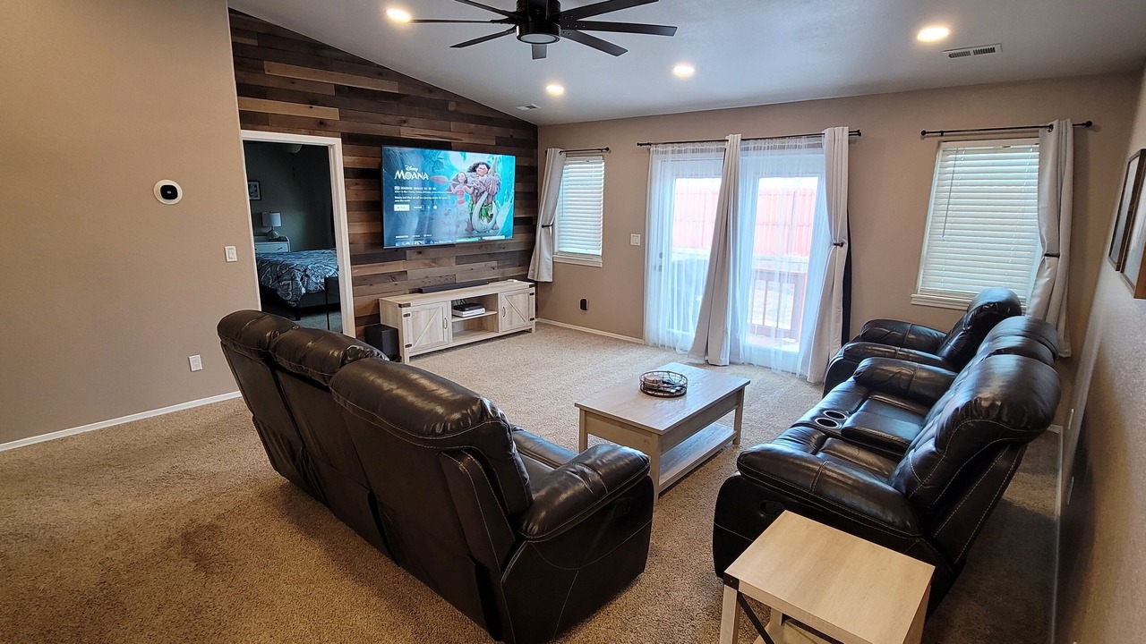 Photo of Livingroom in Laramie
