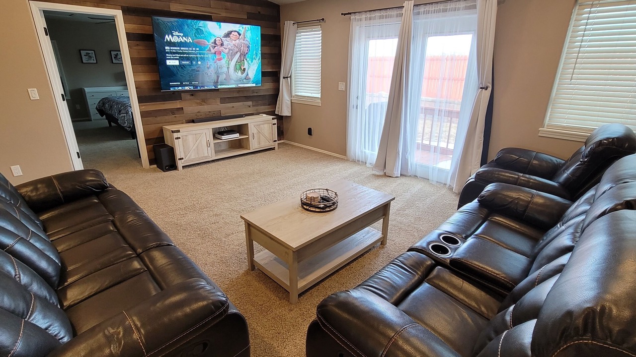 Photo of Livingroom in Laramie