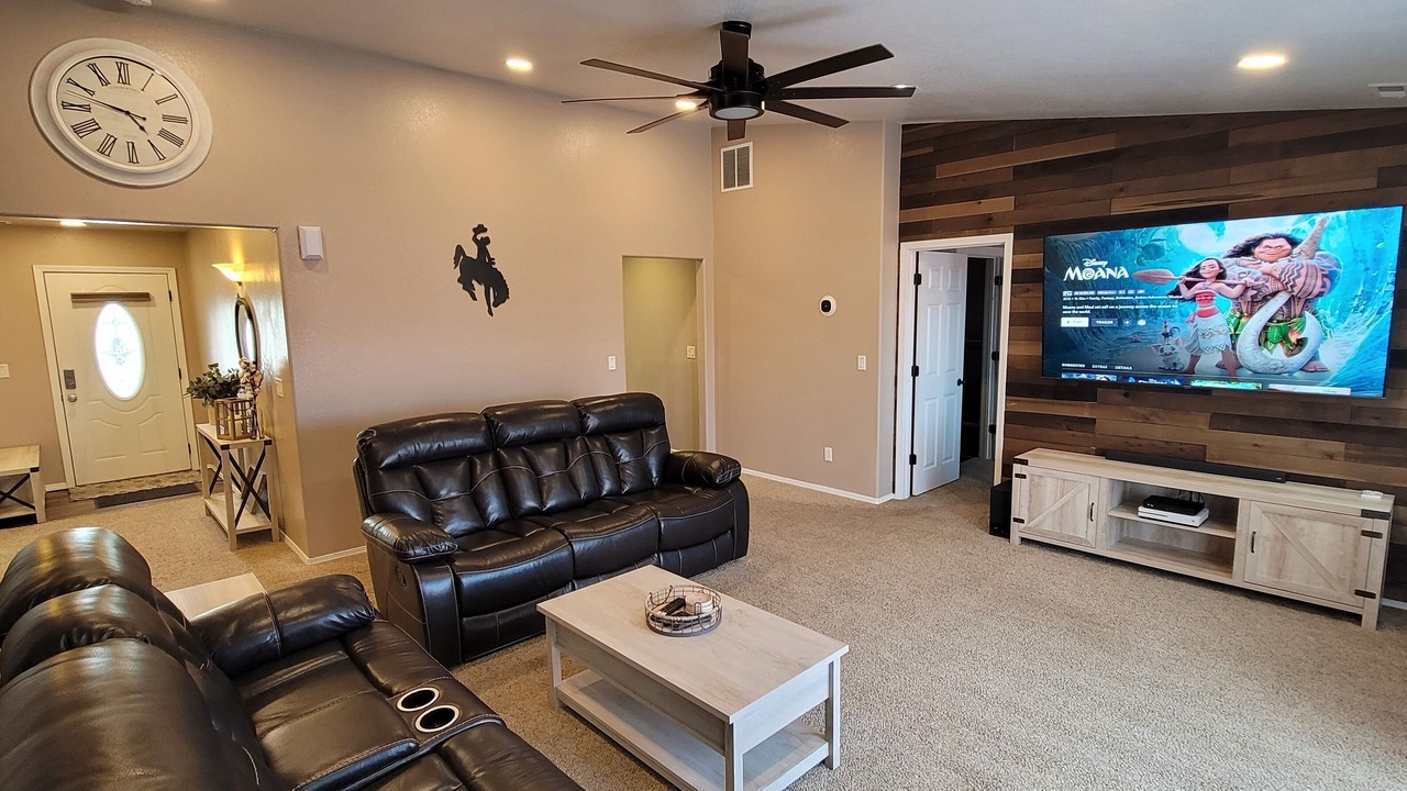 Photo of Livingroom in Laramie