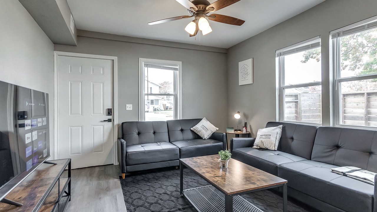 Photo of Livingroom in Bartlesville