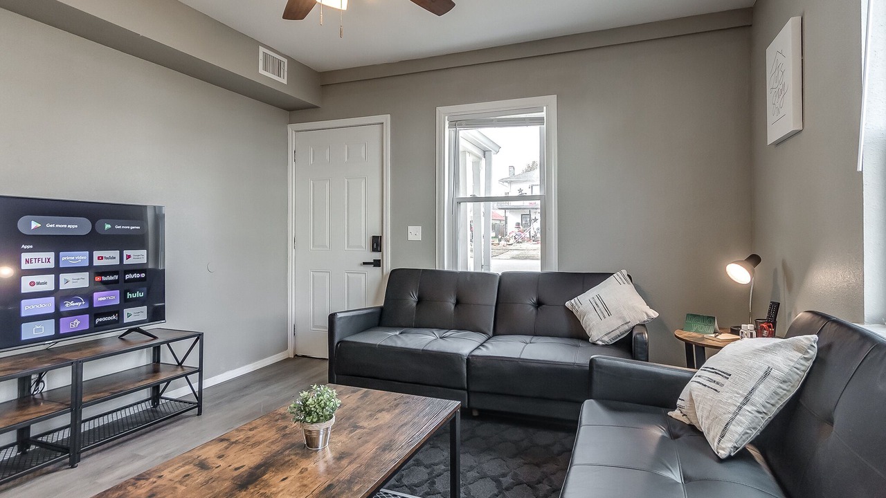 Photo of Livingroom in Bartlesville