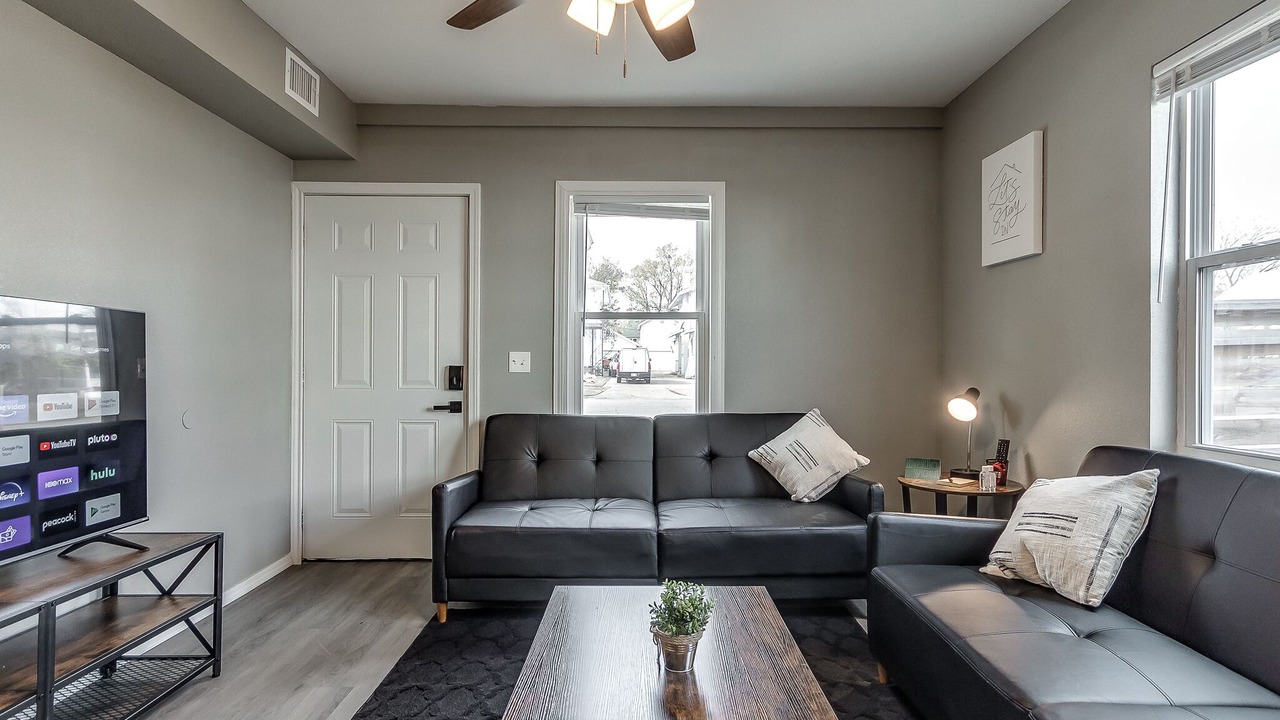 Photo of Livingroom in Bartlesville