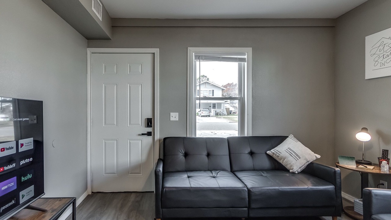 Photo of Livingroom in Bartlesville