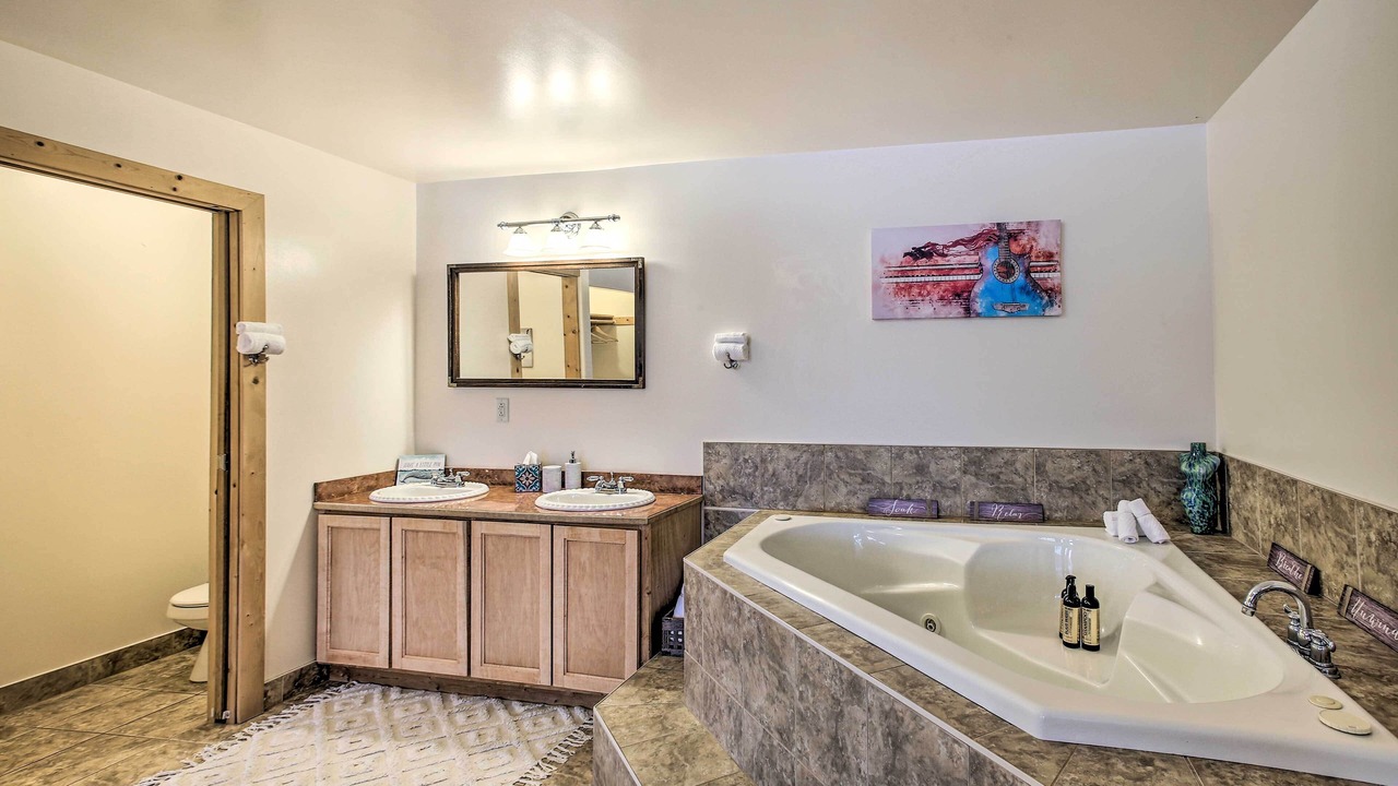 Photo of Bathroom in Kettle Falls