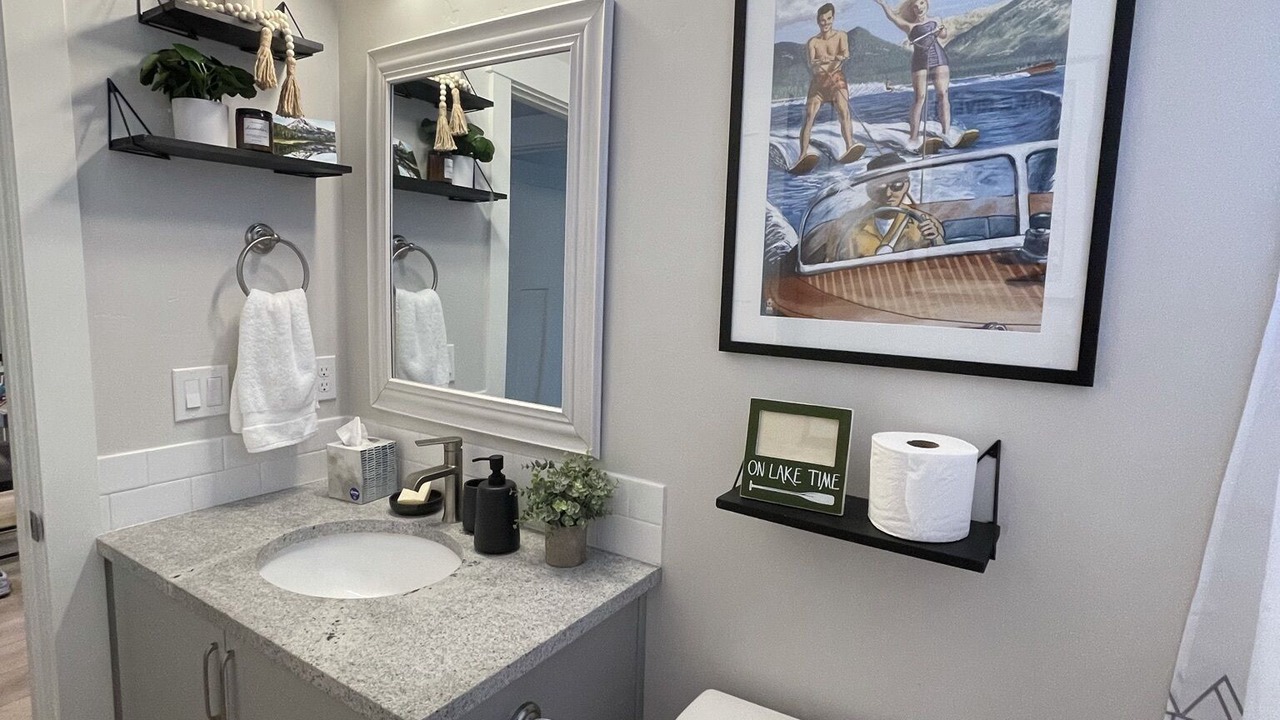 Photo of Bathroom in Donnelly