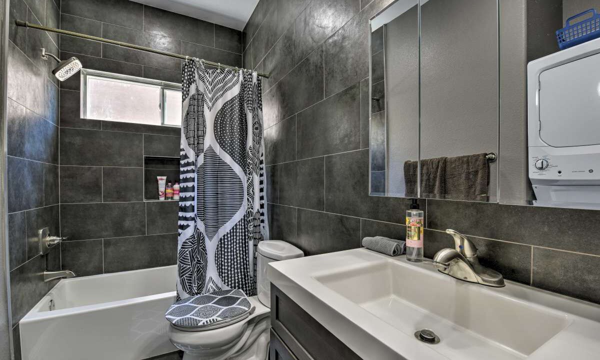 Photo of Bathroom in Ardenwood