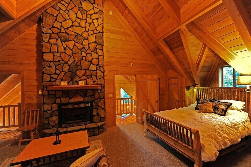 Photo of Bedroom in Bigfork