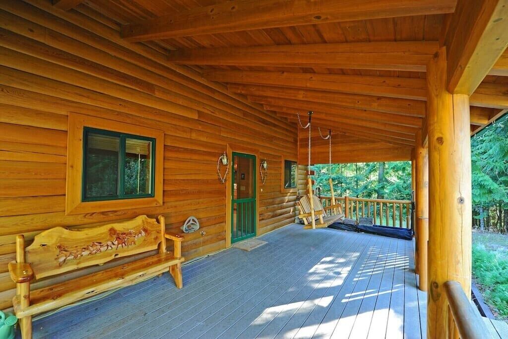 Photo of Patio Balcony in Bigfork