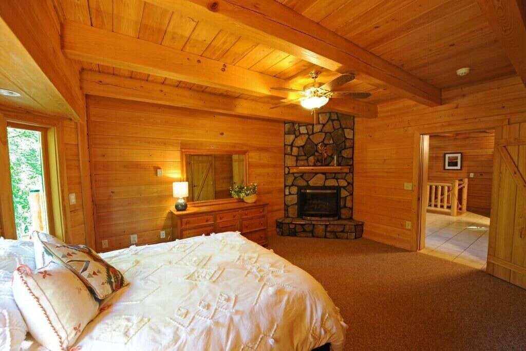 Photo of Bedroom in Bigfork