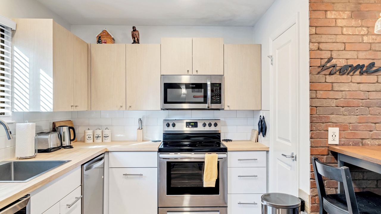 Photo of Kitchen in Village at Camelback