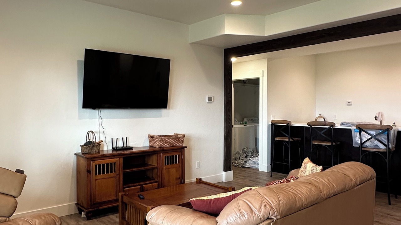 Photo of Livingroom in Rexford
