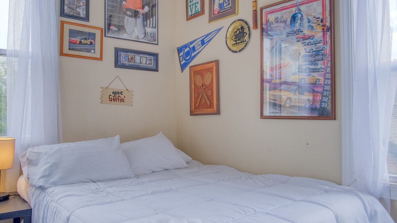 Photo of Bedroom in Babe Denny