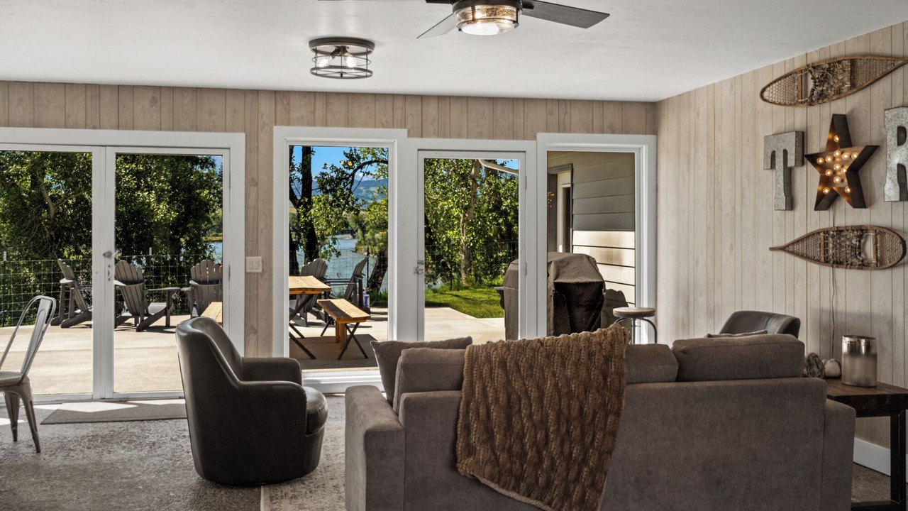 Photo of Livingroom in Livingston