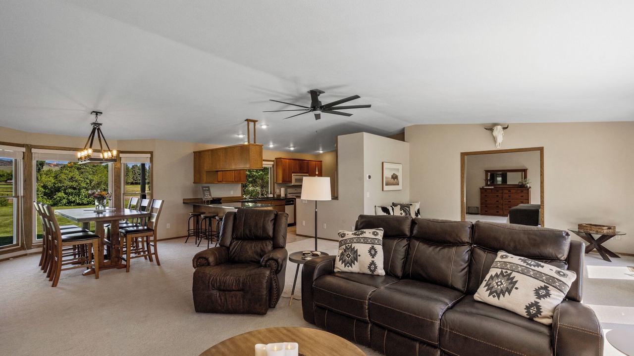 Photo of Livingroom in Livingston