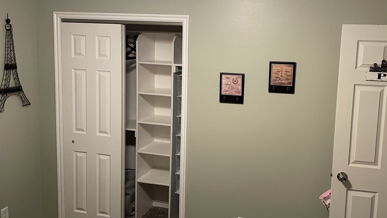 Photo of Bedroom in Ammon