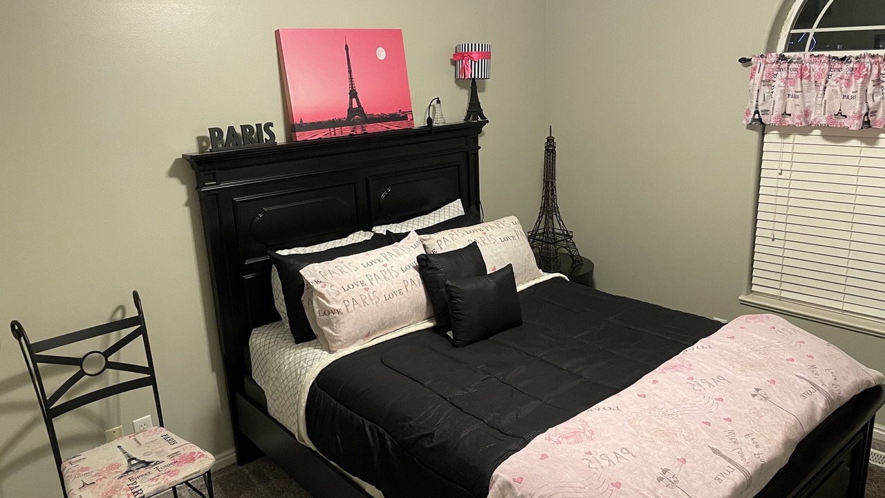 Photo of Bedroom in Ammon