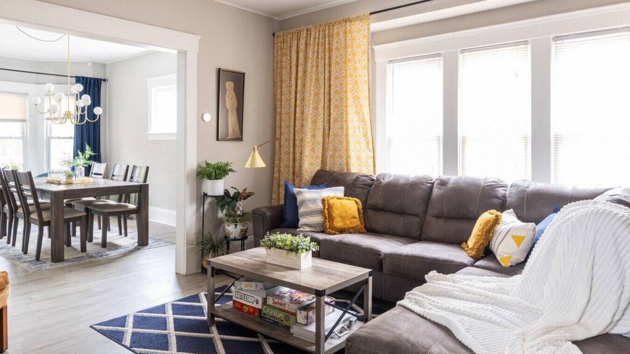 Photo of Bedroom in Detroit - Shoreway