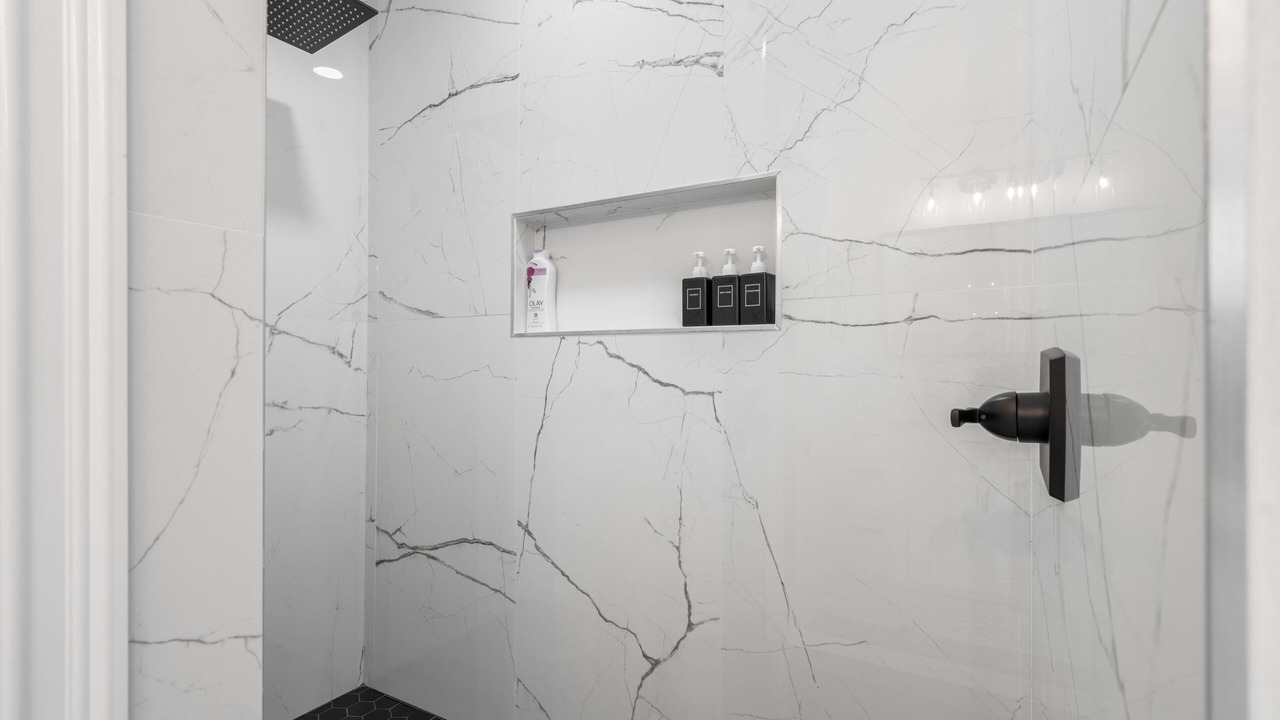 Photo of Bathroom in Cherry Street