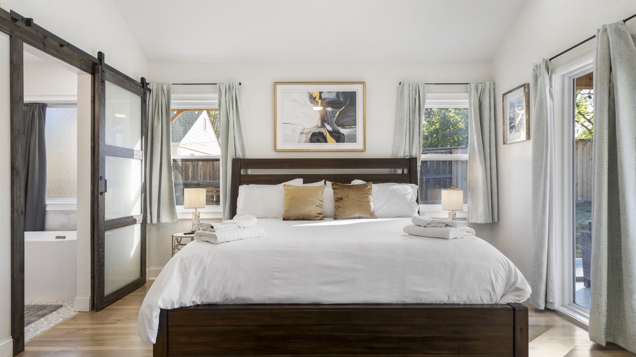 Photo of Bedroom in Cherry Street