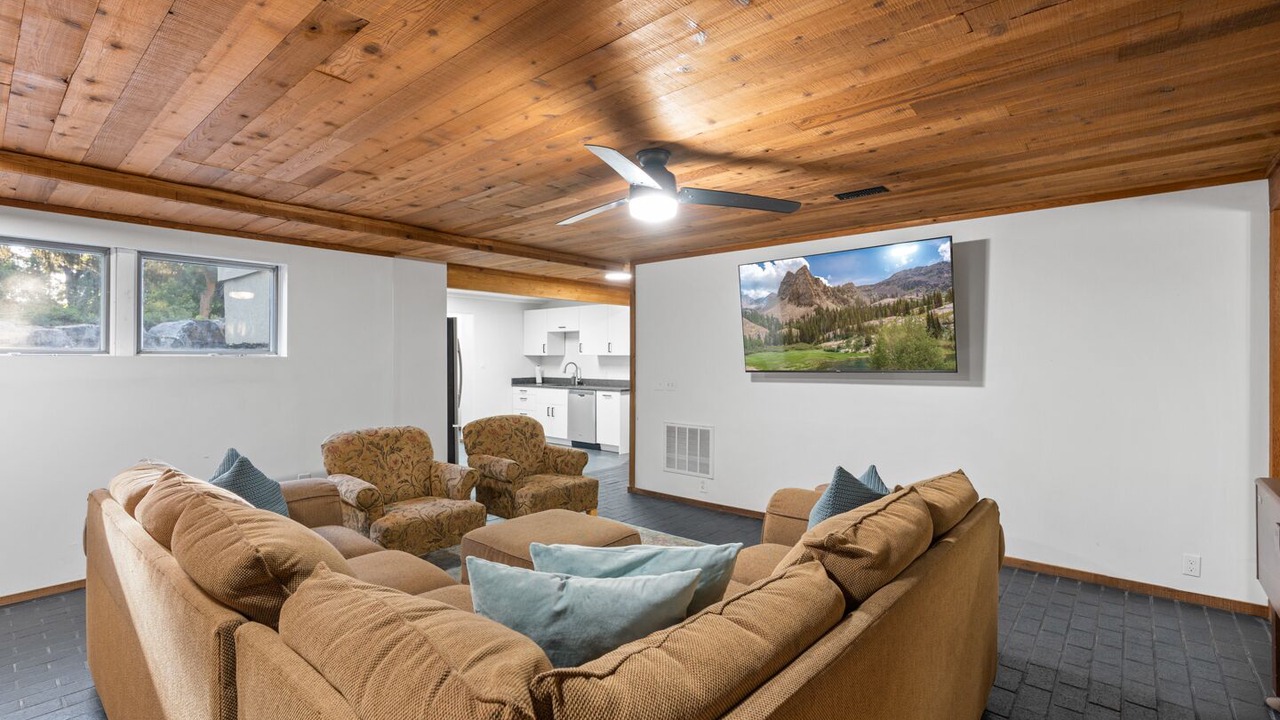 Photo of Livingroom in Mount Olympus