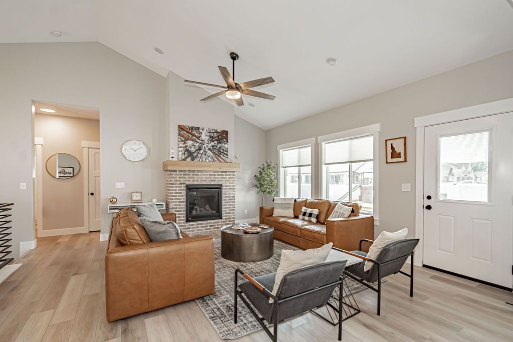 Photo of Livingroom in Idaho Falls