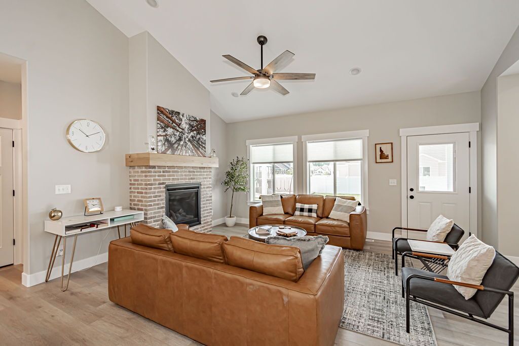 Photo of Livingroom in Idaho Falls
