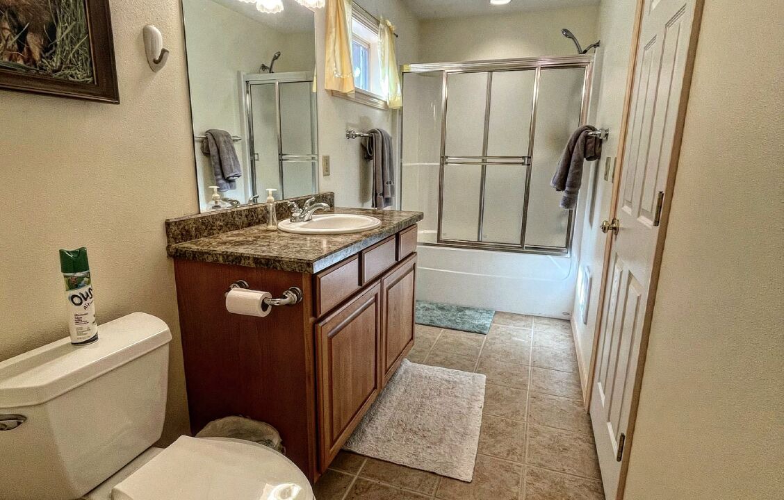 Photo of Bathroom in Lolo
