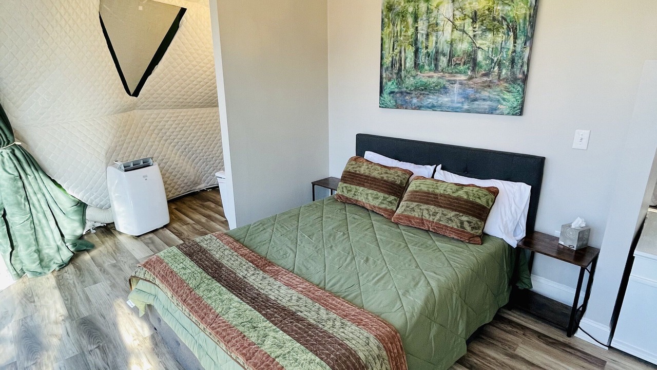 Photo of Bedroom in Bowling Green