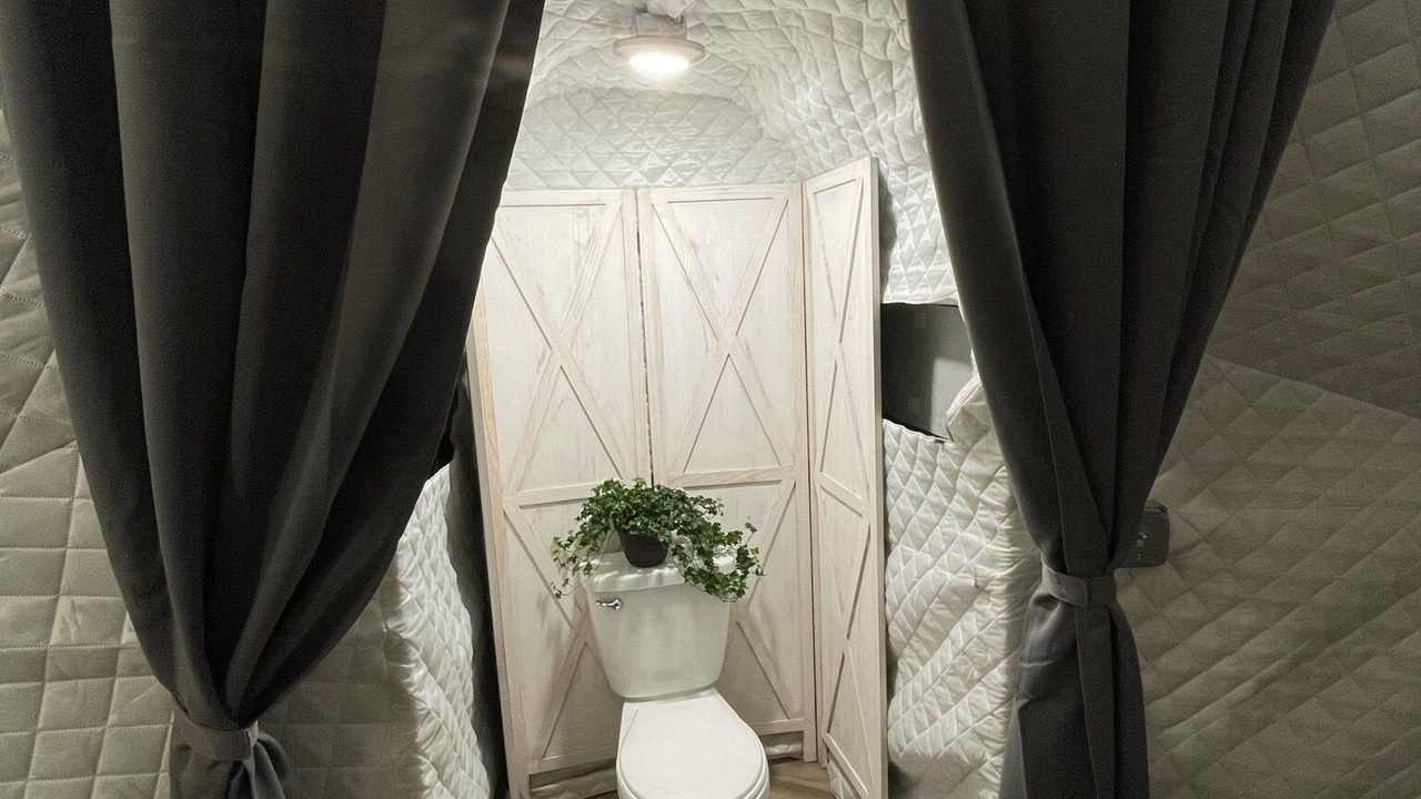Photo of Bathroom in Bowling Green