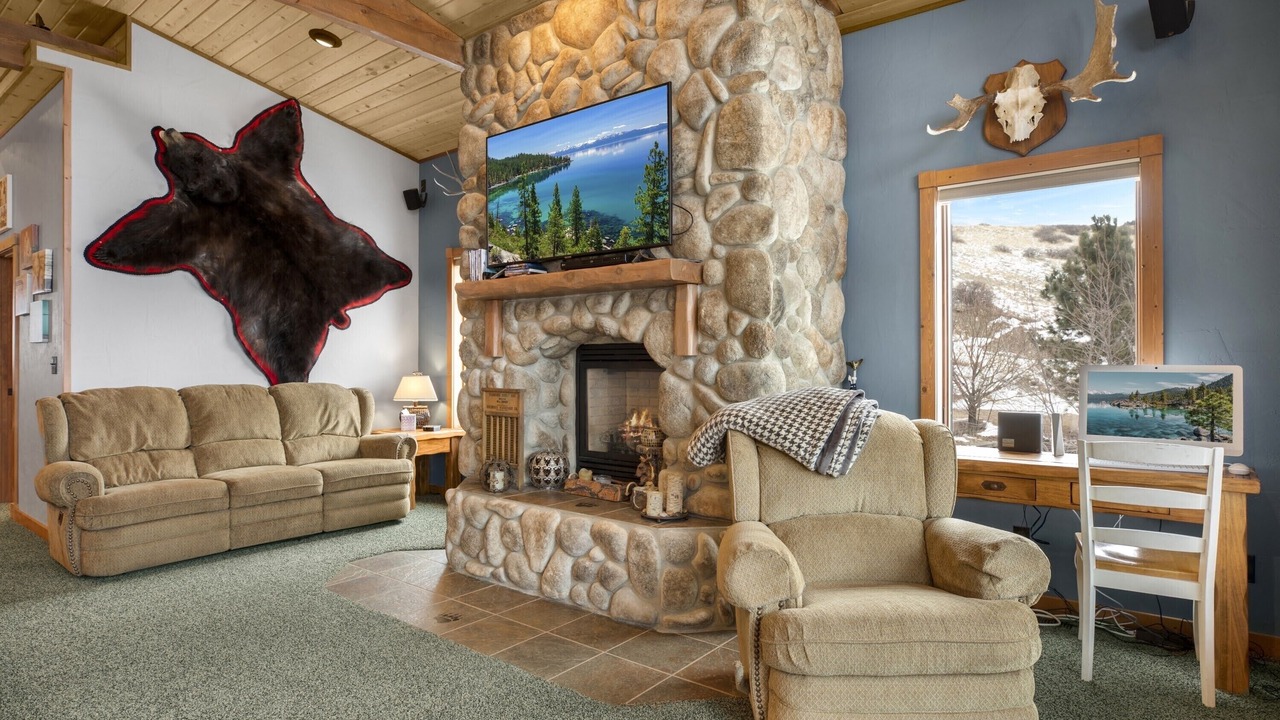 Photo of Livingroom in Wolf Creek