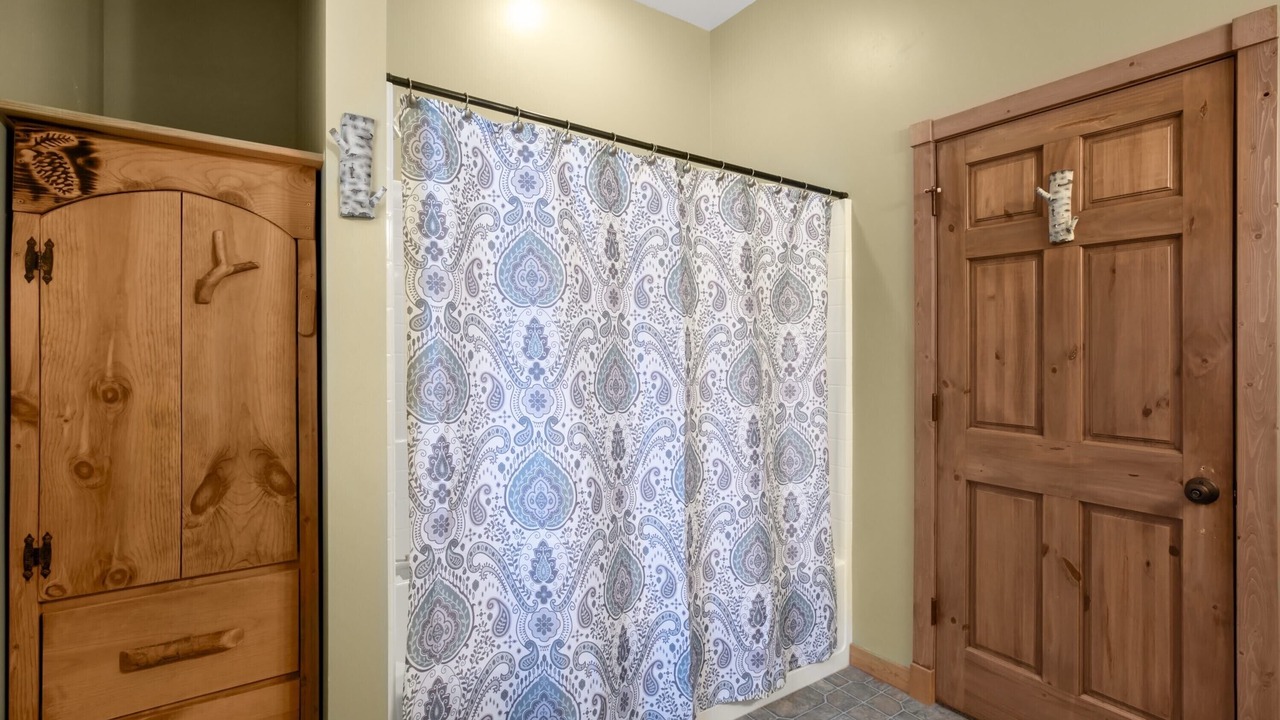Photo of Bathroom in Wolf Creek