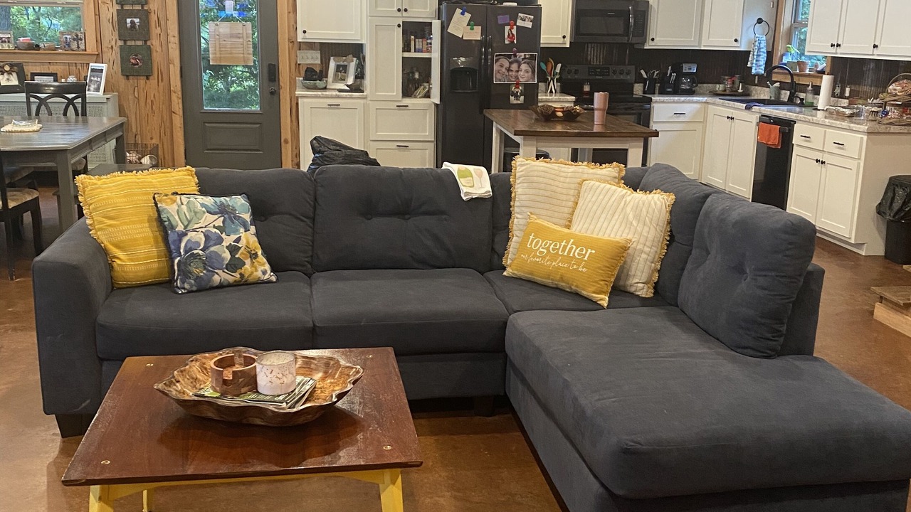 Photo of Livingroom in Oakland