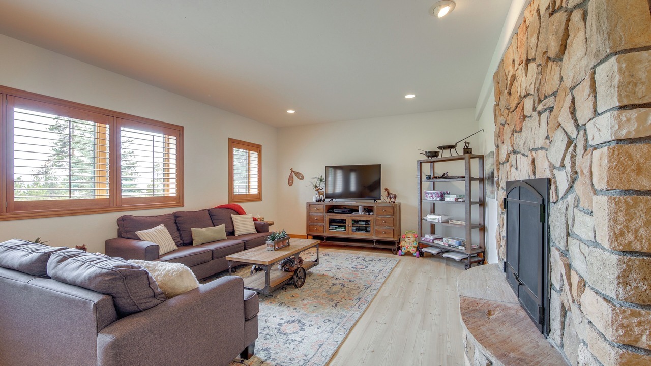 Photo of Livingroom in Grand Lake