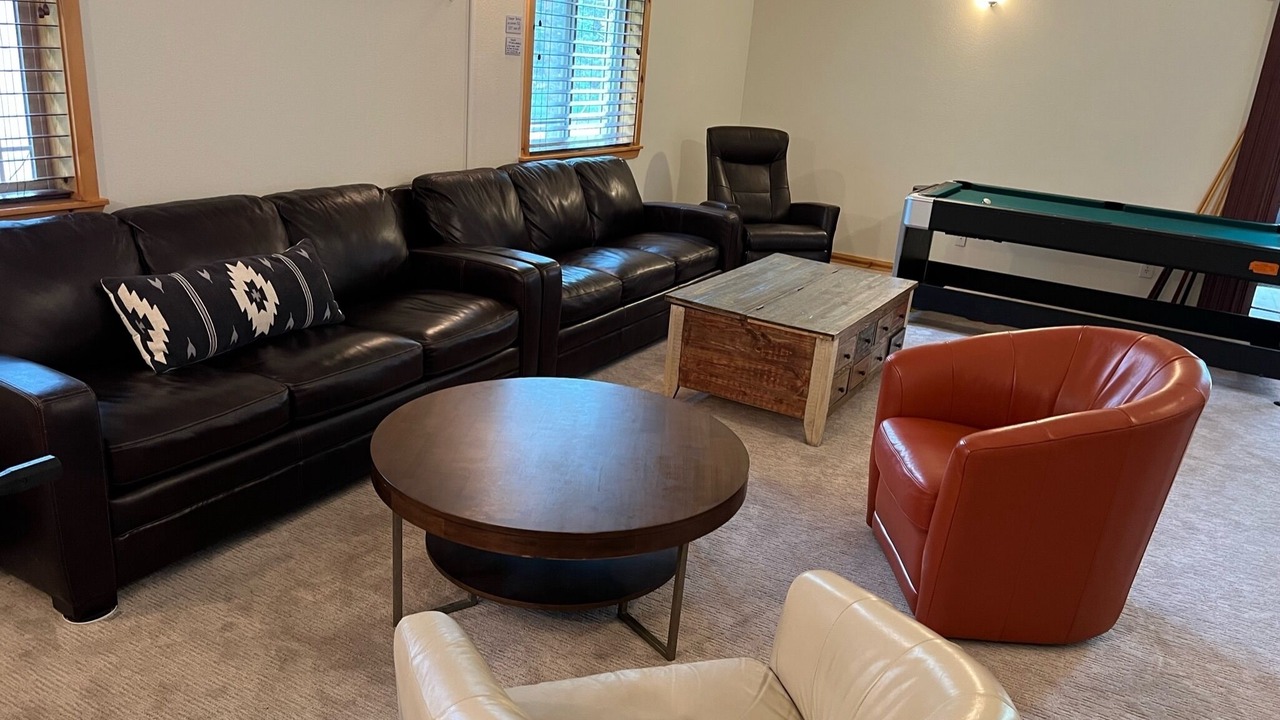 Photo of Bedroom in Garden Valley